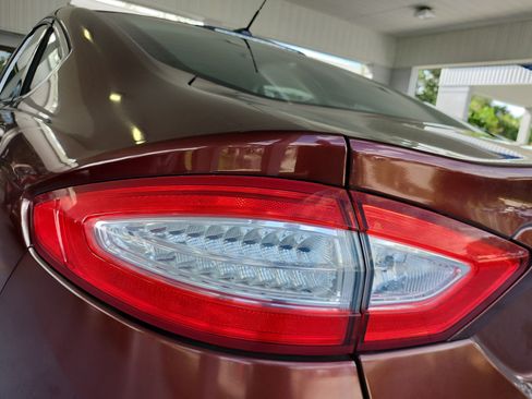 Used 2016 Ford Fusion SE w/ Equipment Group 202A FWD image 26