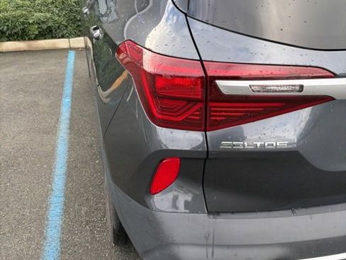 Used 2021 Kia Seltos S image 4