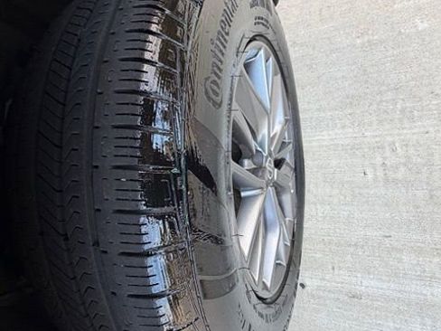 Used 2021 Nissan Rogue S image 28