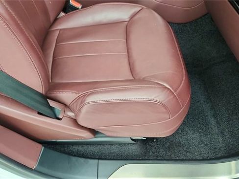 Used 2023 Land Rover Range Rover SE image 21