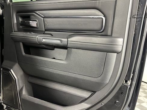 Certified 2024 RAM 2500 Limited image 28