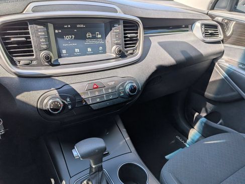 Used 2020 Kia Sorento L FWD image 22