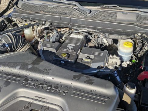 Used 2022 RAM 2500 Limited image 11