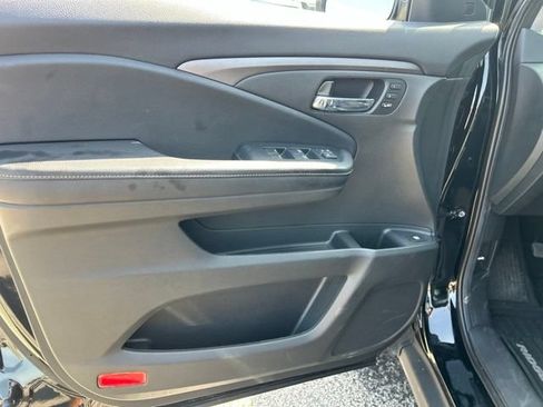 Used 2023 Honda Ridgeline RTL image 11