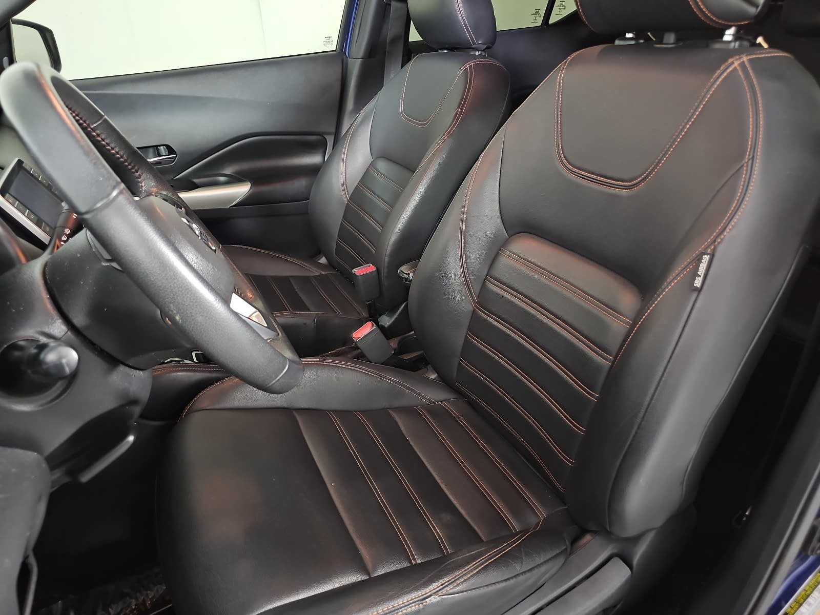 Used 2020 Nissan Kicks SR w/ SR Premium Package FWD image 13