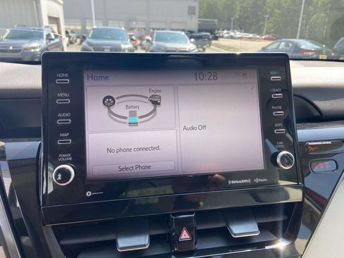 Used 2022 Toyota Camry XLE FWD image 17