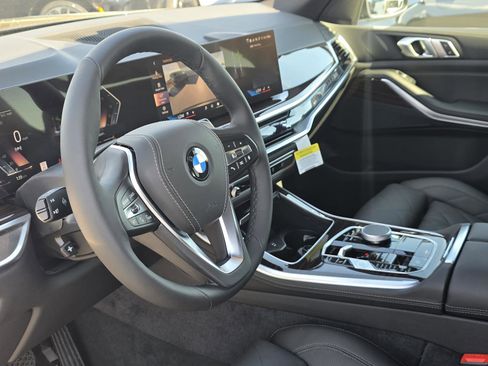 New 2026 BMW X5 xDrive40i w/ Climate Comfort Package image 15