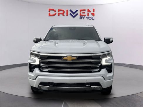 New 2026 Chevrolet Silverado 1500 High Country AWD/4WD image 9