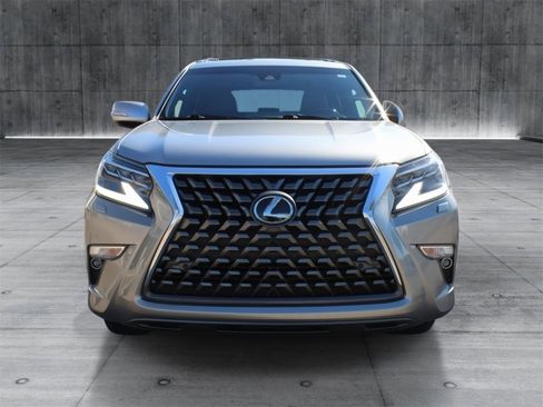 Used 2020 Lexus GX 460 Premium w/ Premium Package image 8