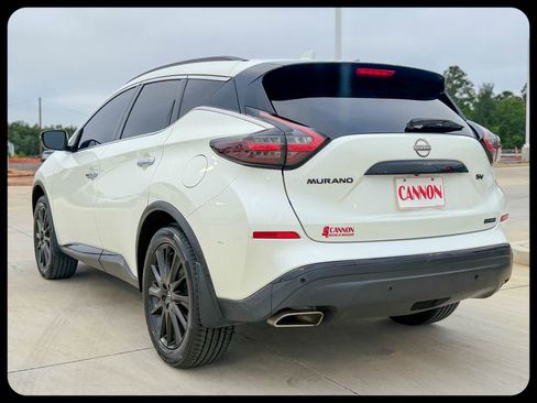 Used 2023 Nissan Murano SV w/ SV Midnight Edition Package FWD image 9
