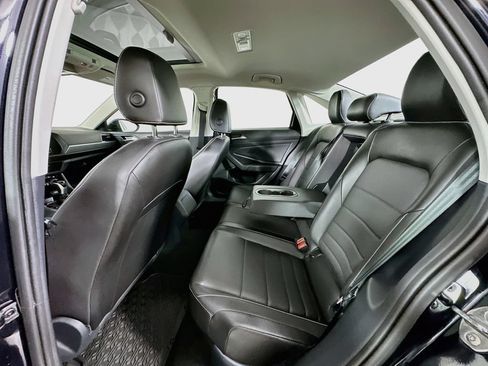 Used 2023 Volkswagen Jetta SE FWD image 18