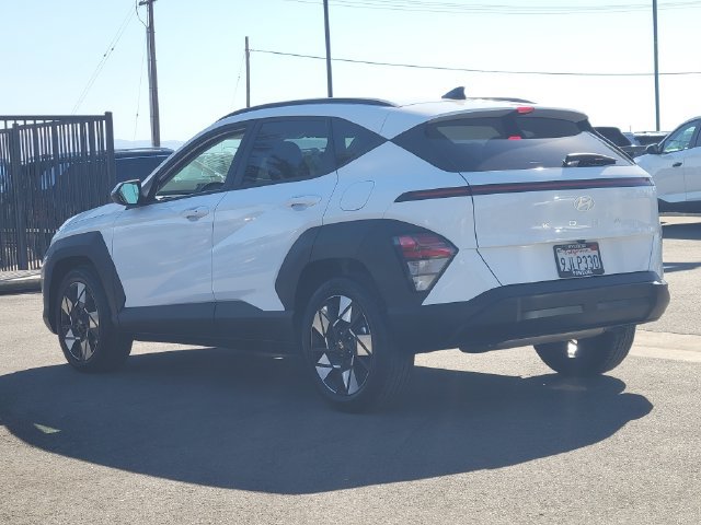 Used 2024 Hyundai Kona SEL FWD image 3