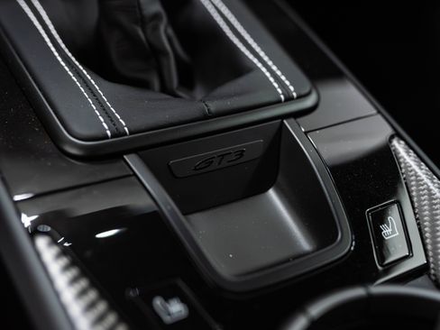 Used 2026 Porsche 911 GT3 RWD image 35