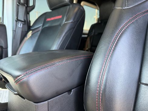 Used 2019 Jeep Wrangler Unlimited Rubicon image 15