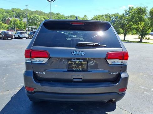 Used 2021 Jeep Grand Cherokee Laredo AWD/4WD image 16