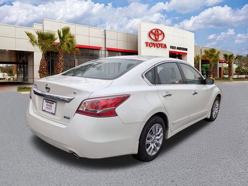 Used 2013 Nissan Altima 2.5 S image 4