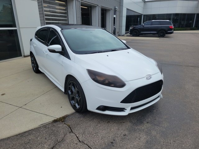 Used 2014 Ford Focus ST w/ Equipment Group 202A FWD image 8