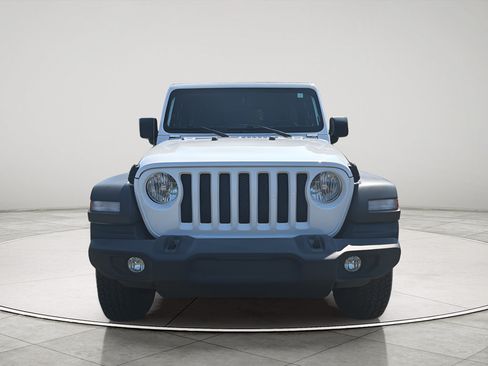 Used 2022 Jeep Wrangler Unlimited Sport w/ Sun And Sound Package AWD/4WD image 8