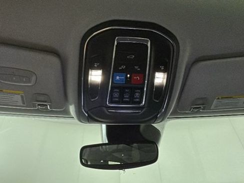 Used 2022 Jeep Grand Cherokee Limited 4xe AWD/4WD image 25