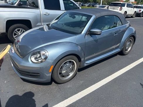 Used 2016 Volkswagen Beetle 1.8T Denim FWD image 1