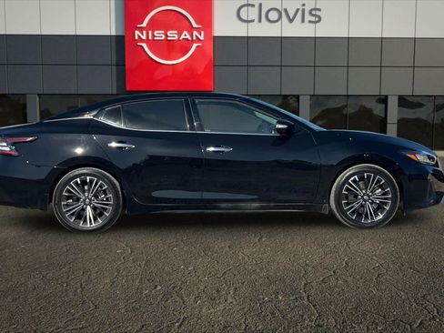 Certified 2023 Nissan Maxima SV w/ Floor Mat Group FWD image 9
