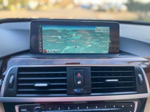 Used 2016 BMW 328i xDrive 328i xDrive AWD 4dr Sedan SULE image 12