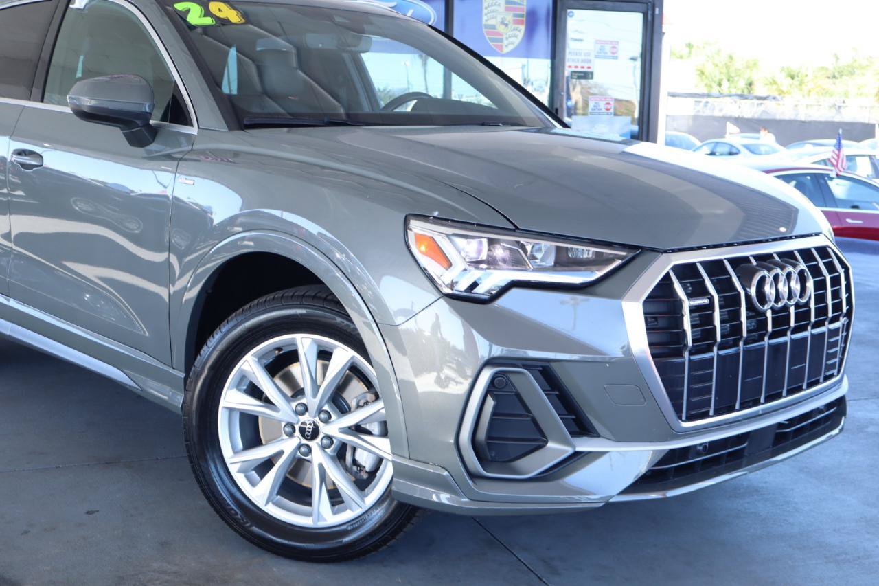 Used 2024 Audi Q3 2.0T Premium AWD/4WD image 2
