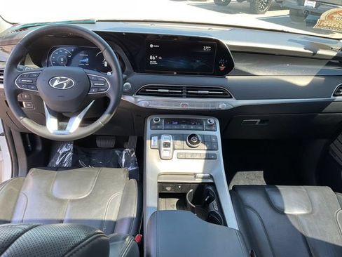 Used 2022 Hyundai Palisade Limited FWD image 4