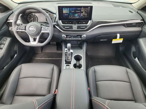 New 2026 Nissan Altima 2.5 SR FWD image 19