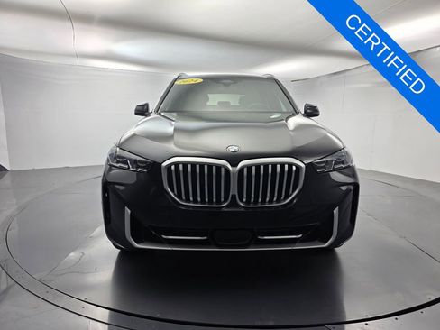 Certified 2024 BMW X5 sDrive40i w/ Premium Package RWD image 2