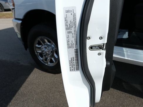 Used 2024 RAM 3500 Tradesman w/ Chrome Appearance Group AWD/4WD image 35