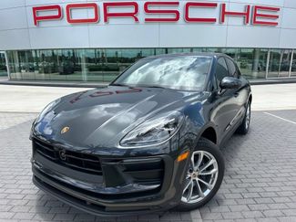 Used 2026 Porsche Macan AWD/4WD video 1