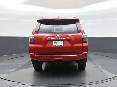 Certified 2024 Toyota 4Runner SR5 AWD/4WD image 6
