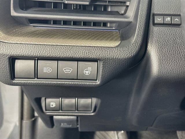 Certified 2024 Toyota Prius XLE FWD image 11