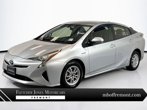 Used 2016 Toyota Prius Three image 1