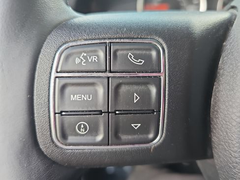 Used 2015 Jeep Wrangler Unlimited Sahara w/ Dual Top Group image 17