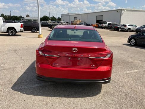 Used 2025 Toyota Camry LE FWD image 3