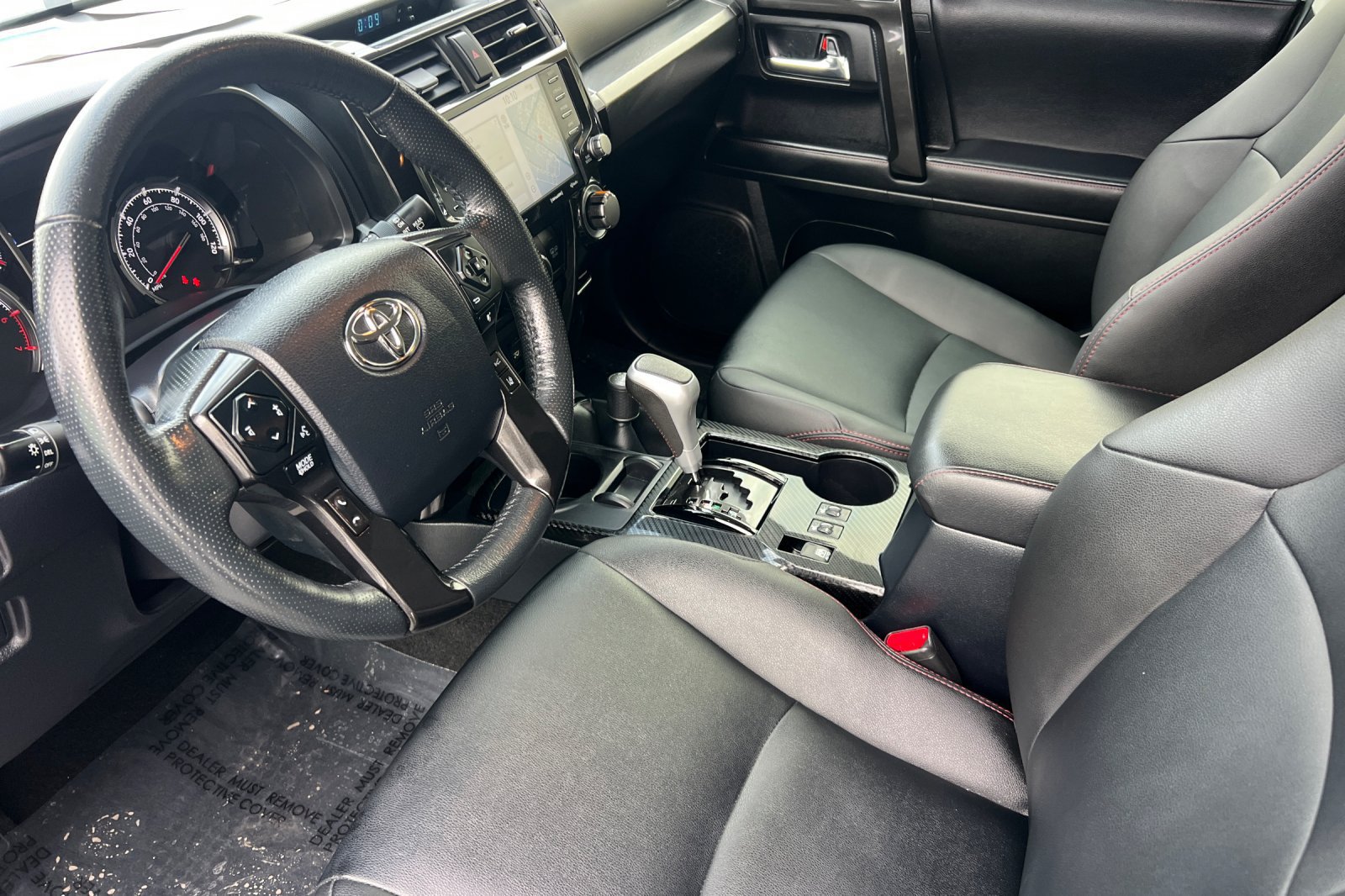 Used 2024 Toyota 4Runner TRD Off-Road Premium AWD/4WD image 10