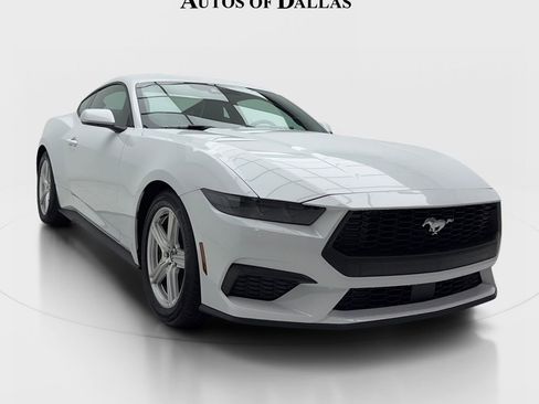 Used 2026 Ford Mustang Premium RWD image 2