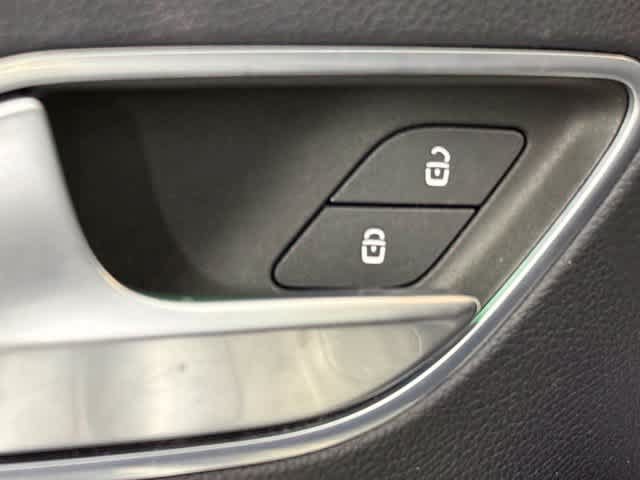 Used 2021 Mercedes-Benz GLE 350 4MATIC image 23