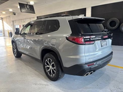 Used 2025 GMC Acadia AT4 w/ Luxury Package AWD/4WD image 4