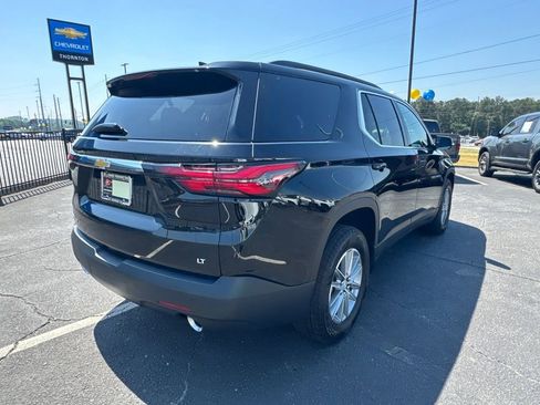 Used 2023 Chevrolet Traverse LT image 6