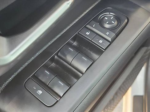 Certified 2025 Toyota Tacoma TRD Sport AWD/4WD image 11