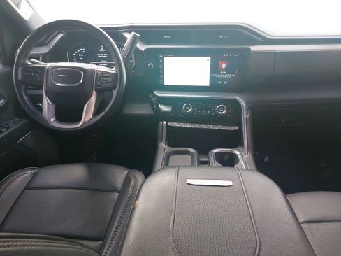 Used 2024 GMC Sierra 2500 Denali w/ Technology Package AWD/4WD image 9