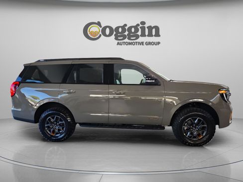 New 2026 Ford Expedition Tremor image 7