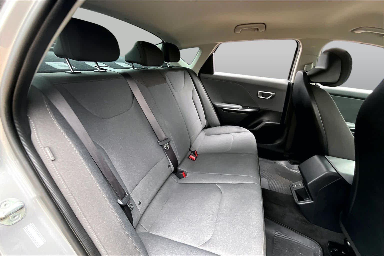 Used 2025 Kia K4 FWD image 19