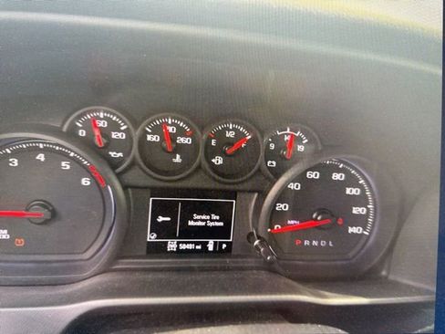 Used 2023 Chevrolet Silverado 2500 W/T w/ Snow Plow Prep/Camper Package image 10