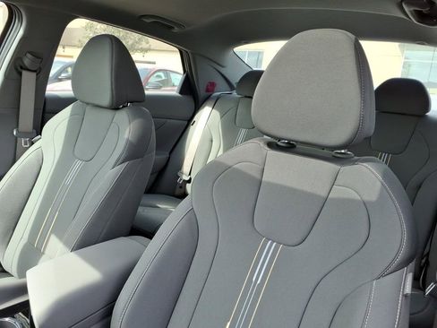 New 2026 Hyundai Elantra SEL Sport Premium FWD image 15