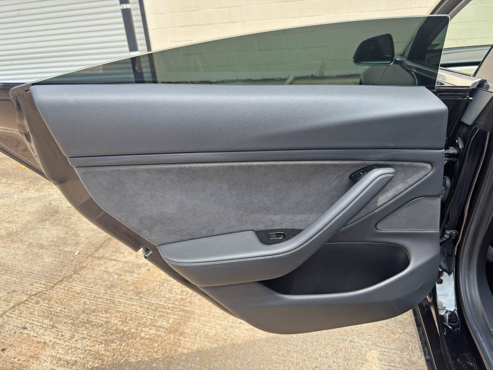 Used 2018 Tesla Model 3 Long Range RWD image 41