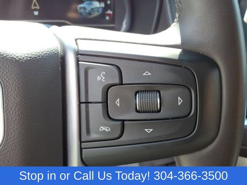 Used 2024 GMC Yukon SLT AWD/4WD image 23